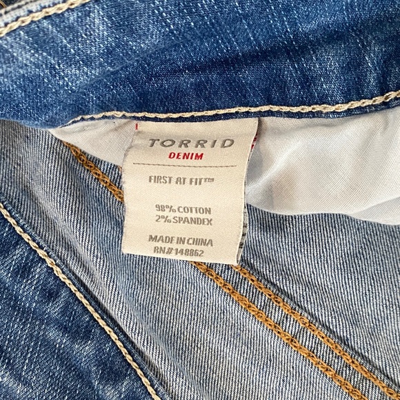 Torrid Light Blue Skinny Jeans size 20 - Picture 4 of 5